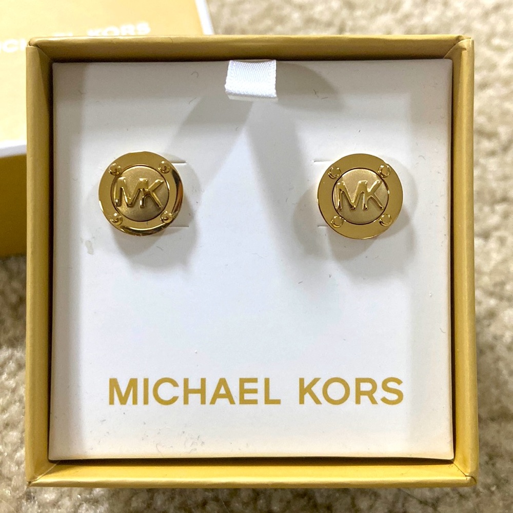 NEW Michael Kors gold stud logo circle earrings Mother’s Day Easter gift Mom - Picture 2 of 2